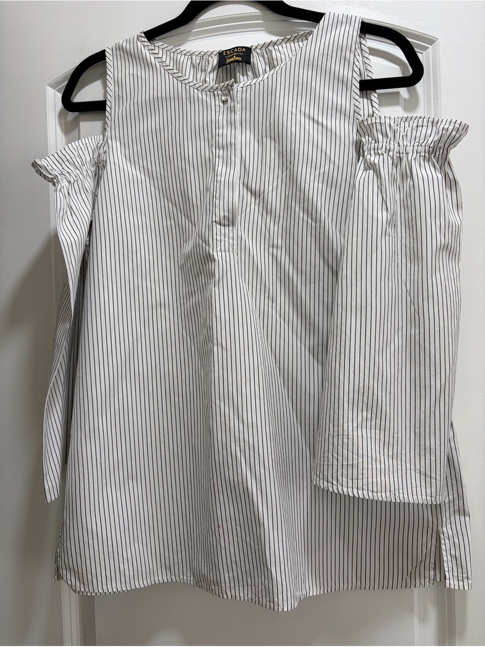 ESCADA Striped Cold Shoulder Blouse White Black 3/4 Sleeve Top